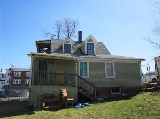 2nd image of 17 Nichols St