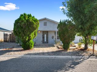 8 Proverbs Pl, Los Lunas, NM 87031