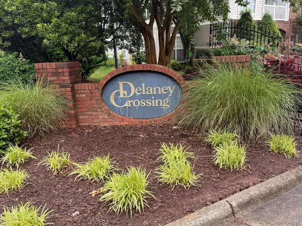 2221 Delaney Dr #112, Burlington, NC 27215