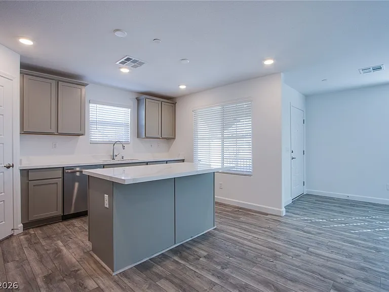 843 Watford Pl — Photo 10