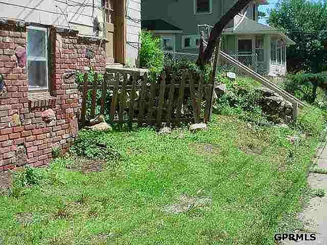 2nd image of 4031 N Izard St
