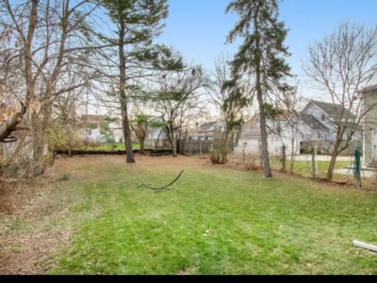 816 California St NW — Photo 2