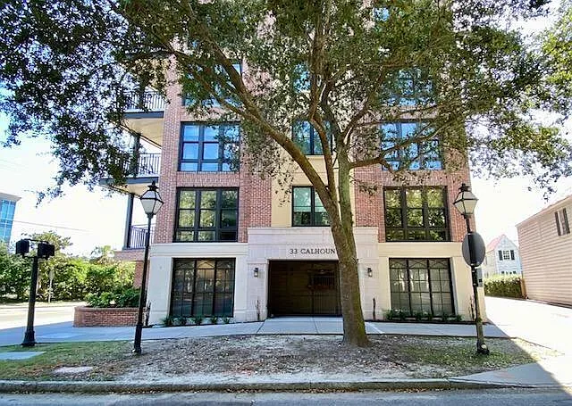 33 Calhoun St #236