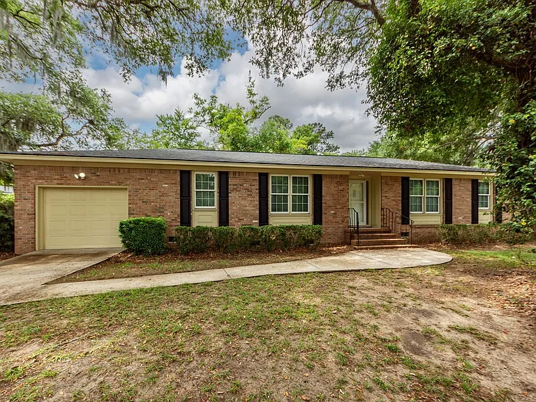 777 Bonham Dr — Photo 66