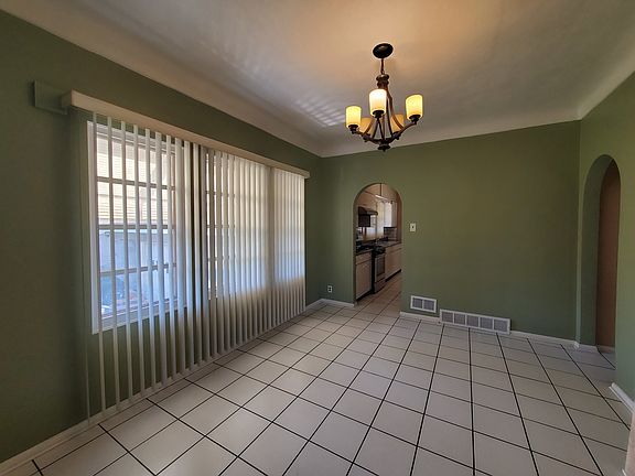 3rd image of 518 Lincoln Ave
