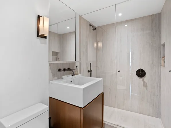 799 Park Avenue image 9 of 11