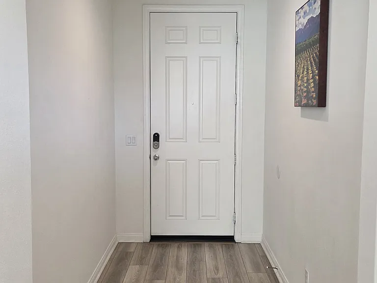 4576 Eagle Ave — Photo 4