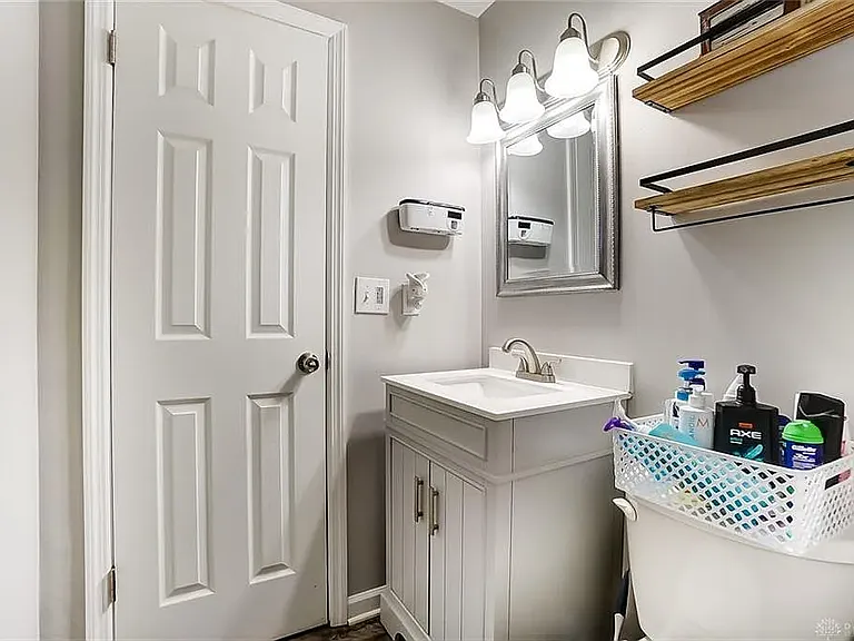 5543 Barnard Dr — Photo 30