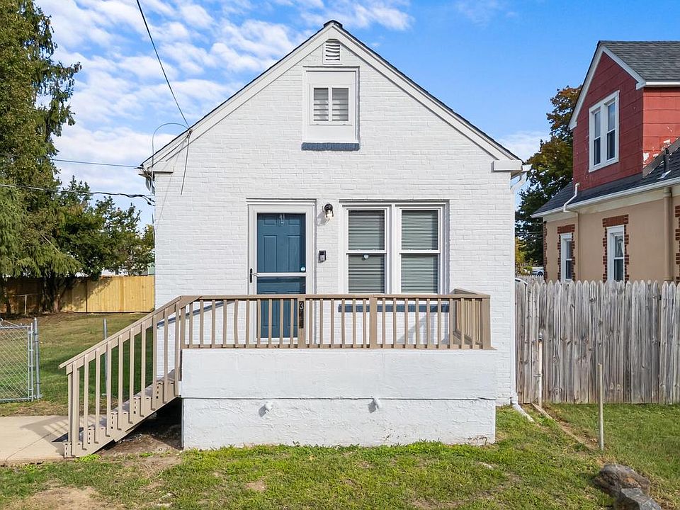 1st image of 321 Wildel Ave