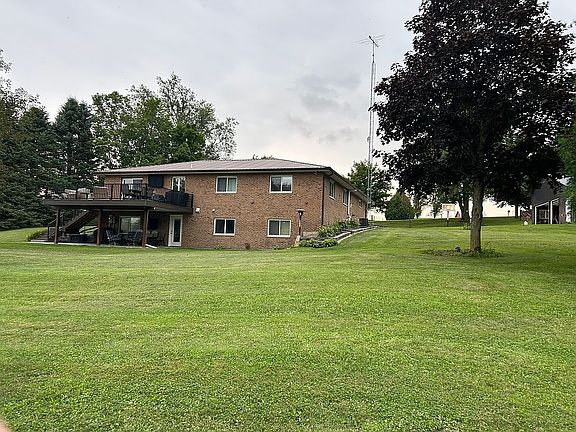 2nd image of 896 Cooks Rd
