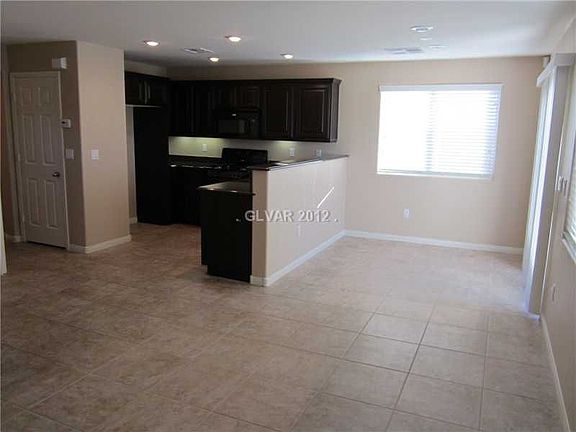 4th image of 9192 Giardino Villa St