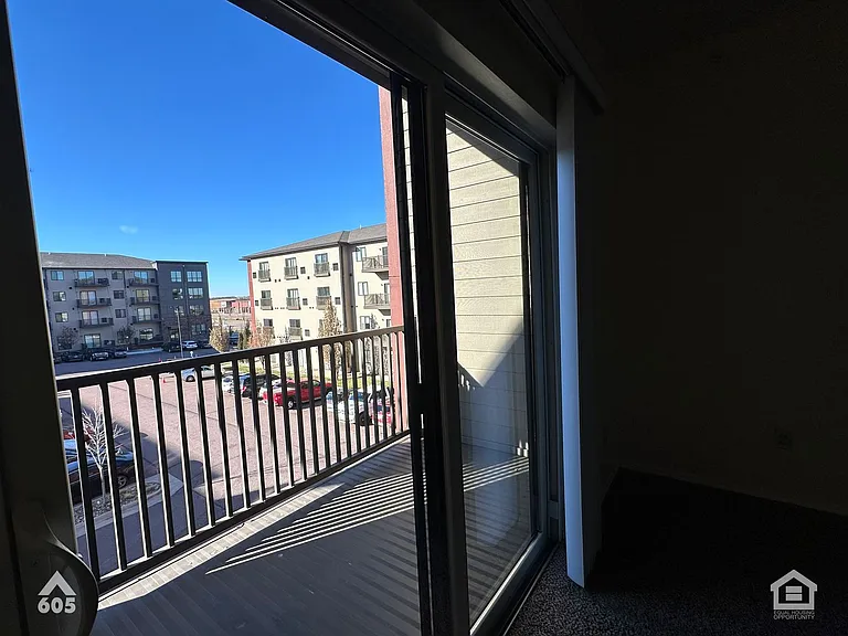 University Hills Village — Photo 208