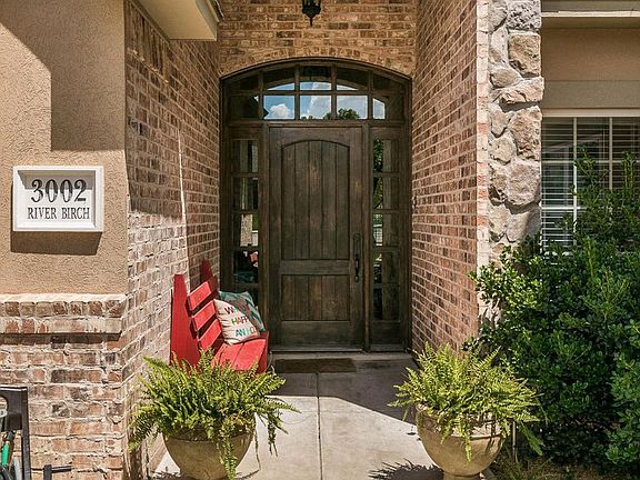 4th image of 3002 River Birch Pl