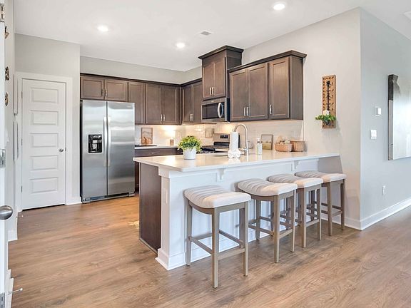 5th image of 2053 Holmesburg Pvt Cir