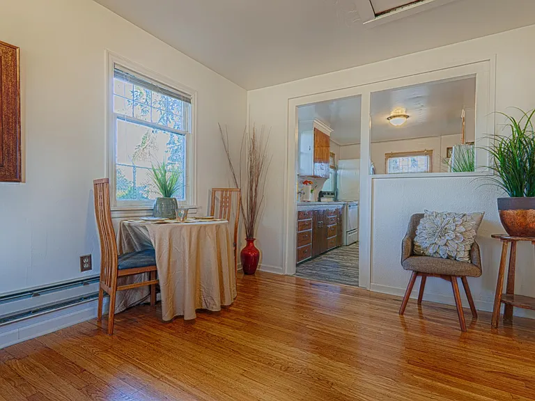 Kitchen entrance