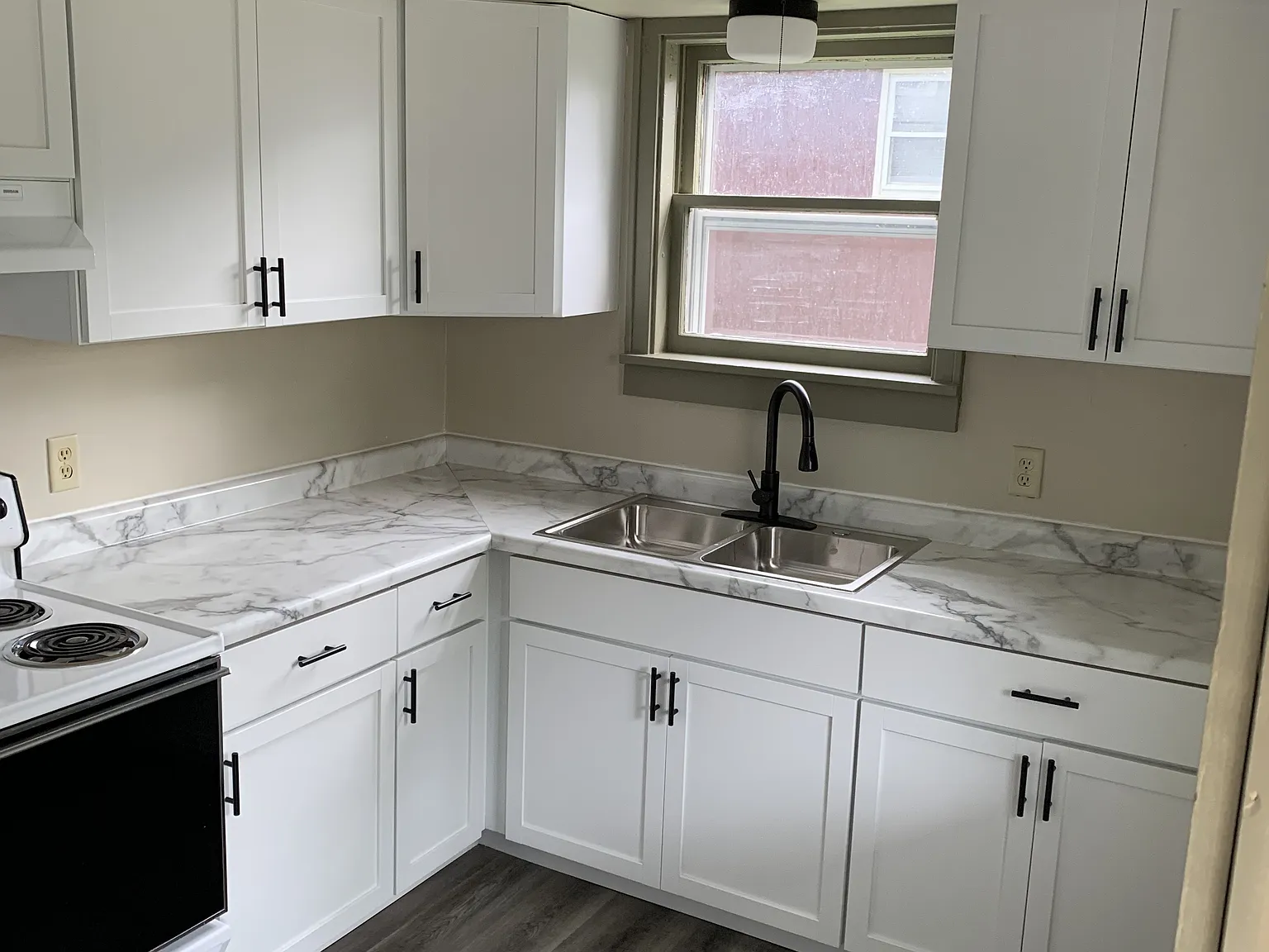 2 bed, 850 sqft, $1,000 — Photo 2