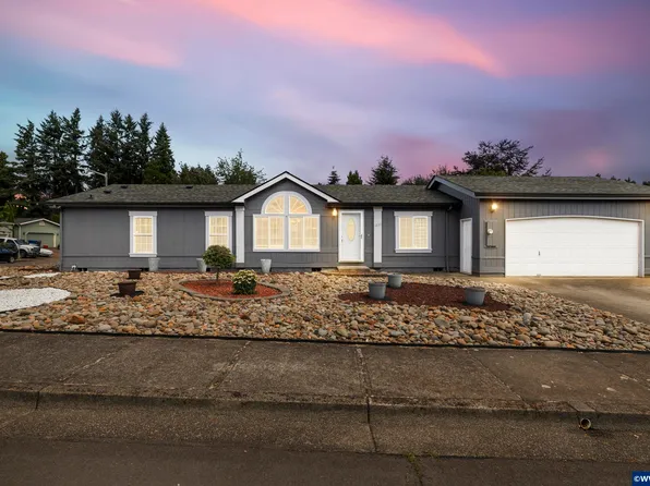 1035 Cedar Hill Ct SE, Salem, OR 97306