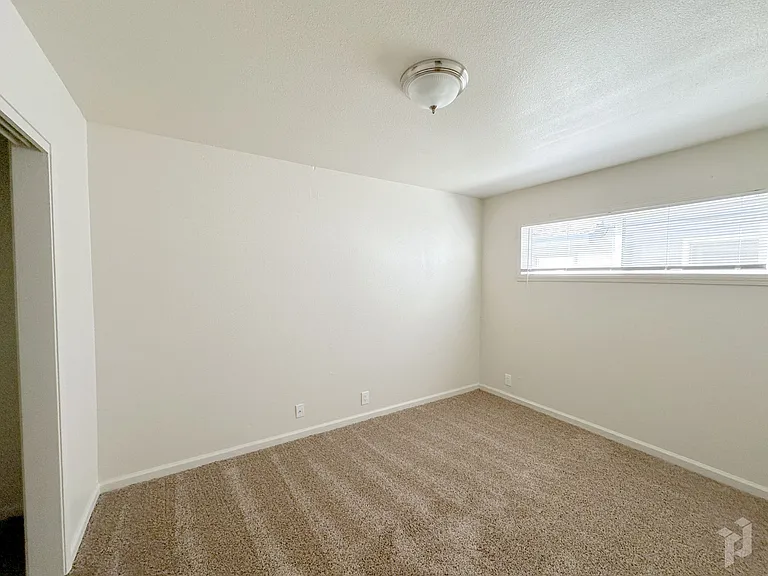 725 Sacramento St #1-4 — Photo 10