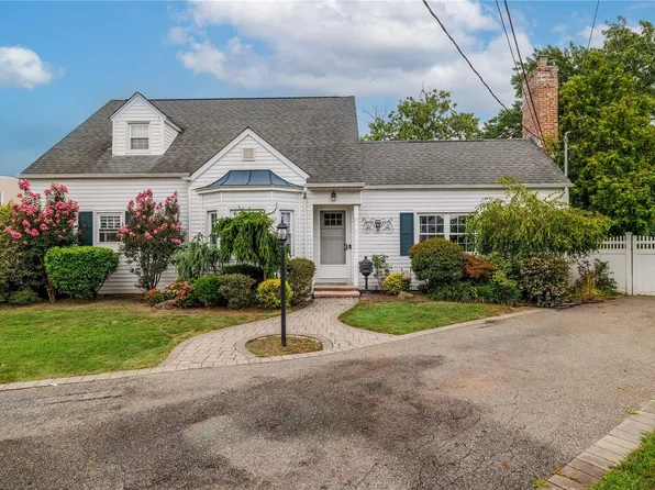26 Court Street, Oceanside, NY 11572