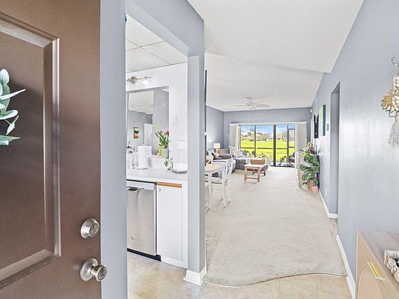 4th image of 6303 SE Williamsburg Drive #103