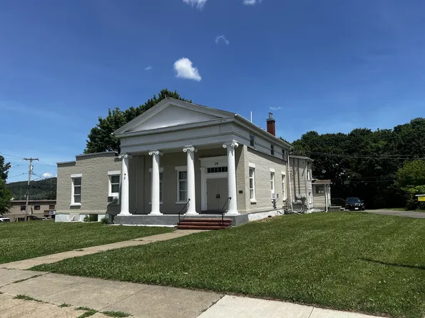 28 Frederick St #5, Binghamton, NY 13901