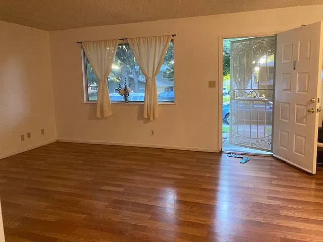 Longford Dr, Citrus Heights — Photo 2