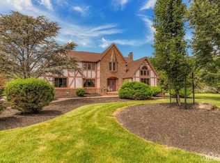 20 Walton Ct, Belle Mead, NJ 08502