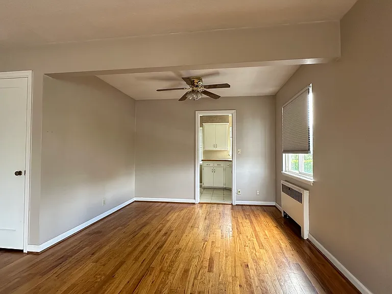 5206 E Burnside St #2 — Photo 2