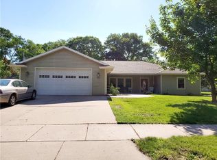 3041 Kilbourne Ave, Eau Claire, WI 54703