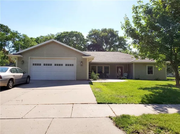 3041 Kilbourne Avenue, Eau Claire, WI 54703