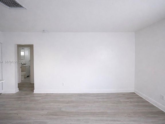 3rd image of 1070 NE 80th St APT 2