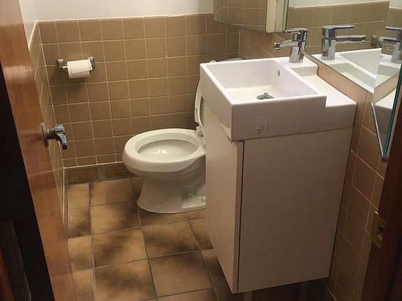 5th image of 3432 W Parker Ave APT 3