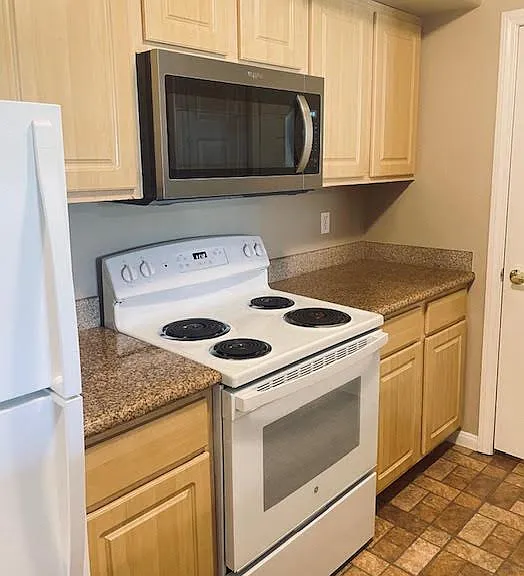 8000 Badura Ave #2190 — Photo 3