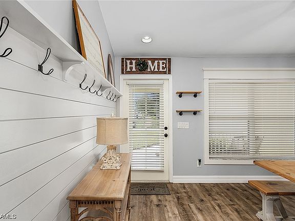 4th image of 1223 NE 18th Pl