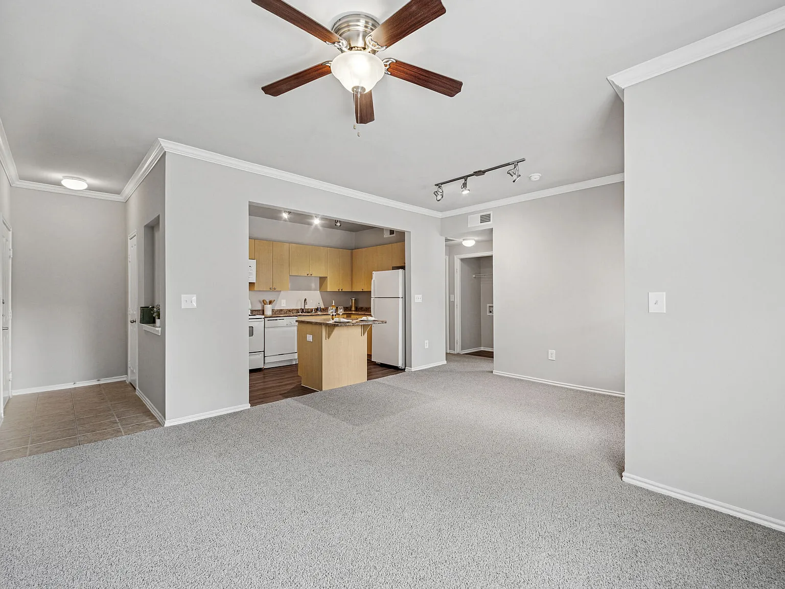 The Residences Of Holland Lake — Photo 3