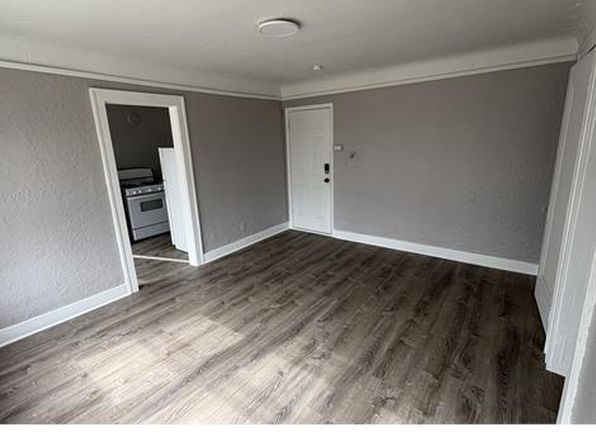 7825 Chase Rd APT 1B