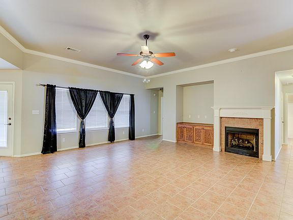 2nd image of 2720 Pebble Dr