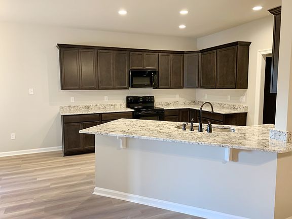 Princeton IV G - Kitchen - DSLD Homes
