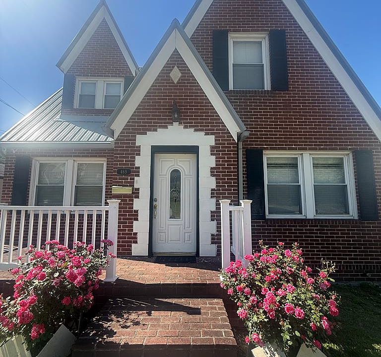 1st image of 469 Hambley Blvd