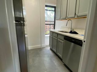 20-05 21st St #1, Astoria, NY 11105