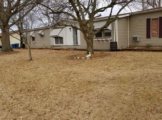 98 White Oak Dr, New Baden, IL 62265