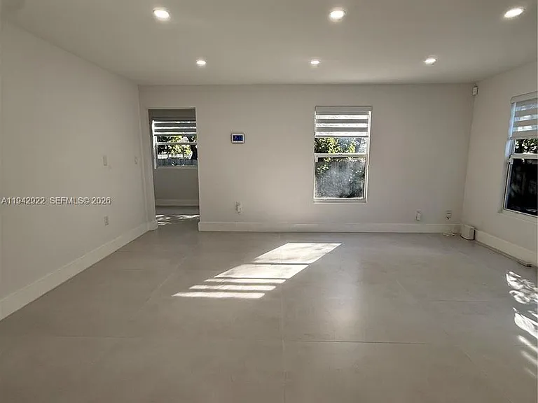 4430 NW 1st Ave — Photo 12