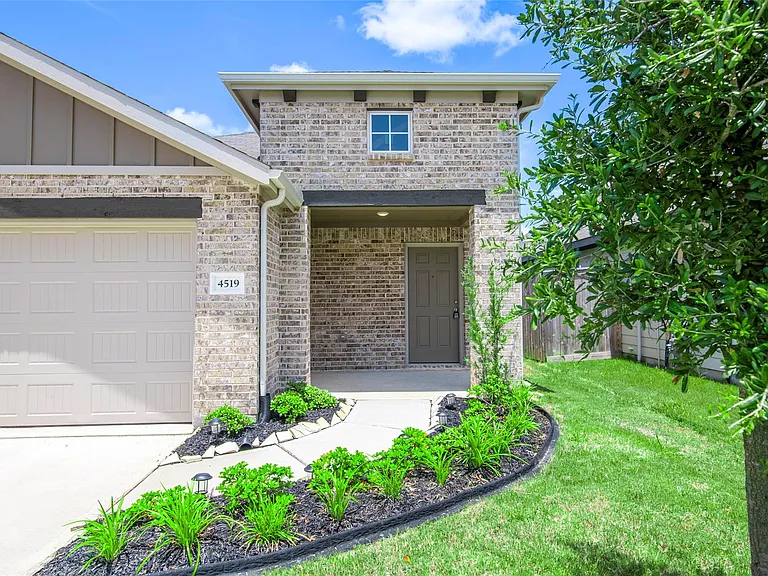 4519 Pinehurst Trace Dr — Photo 3