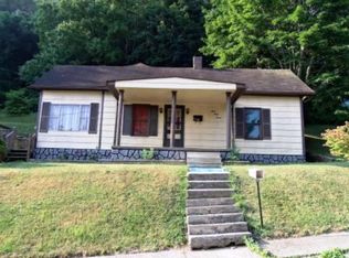 347 4th St, Bluefield, WV 24701