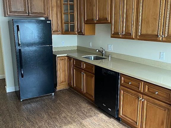 4th image of 139 N Kingston St APT 1