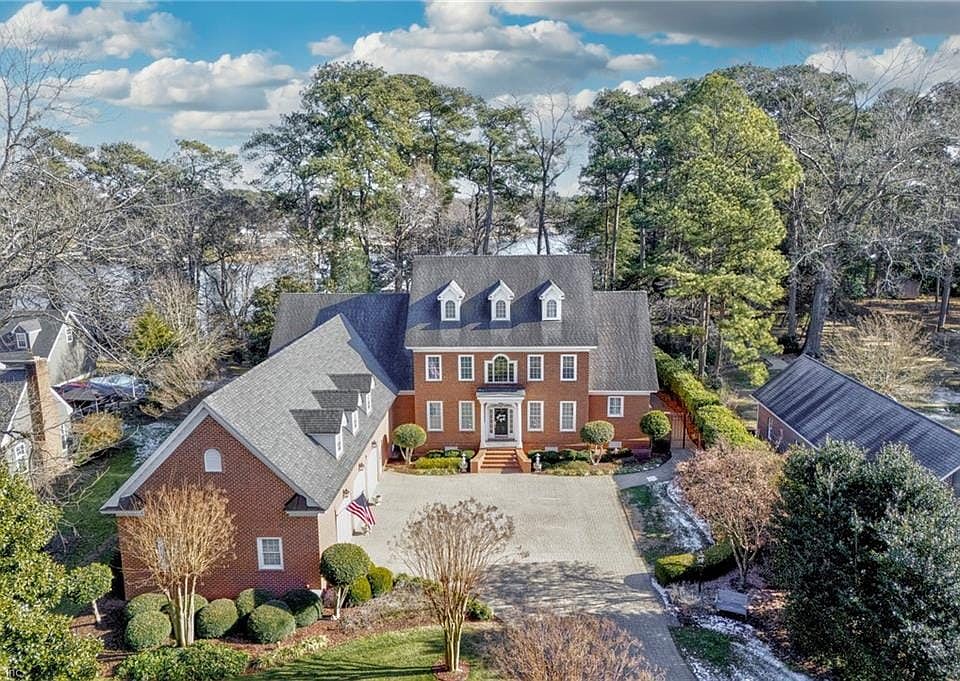 1st image of 828 Oaklette Ave
