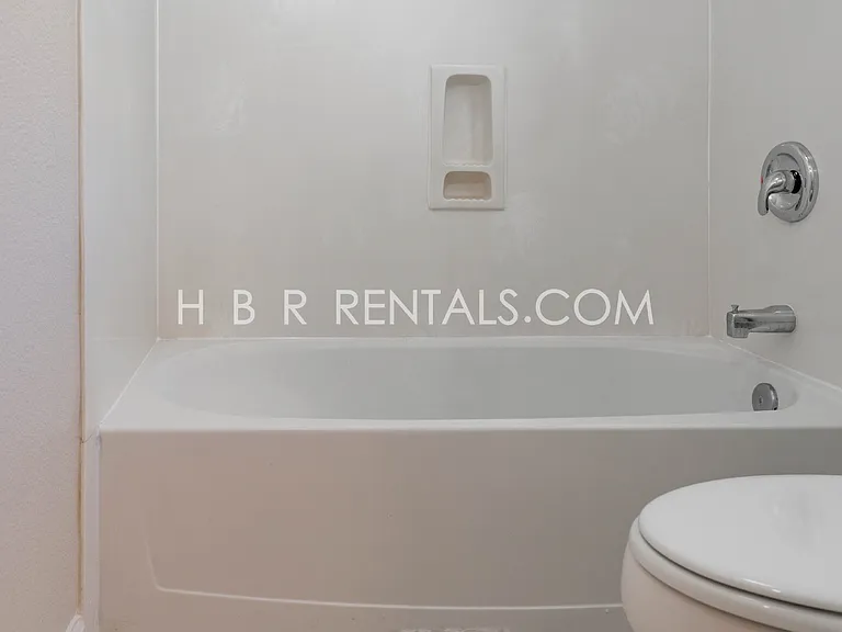 483 Summer Ln — Photo 24