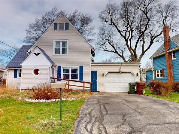 216 Murphy Ave, Grand River, OH 44045