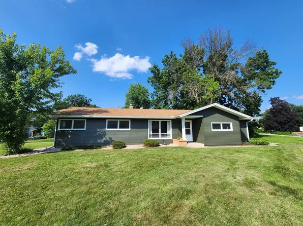 2130 Oakridge Rd, Stillwater, MN 55082