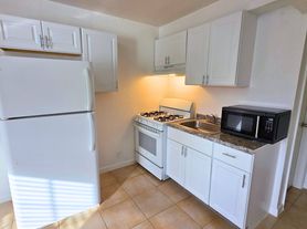 714 Latona Avenue - 9